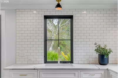 3830 NE Wistaria Dr, Portland, OR 97212 - Photo 19