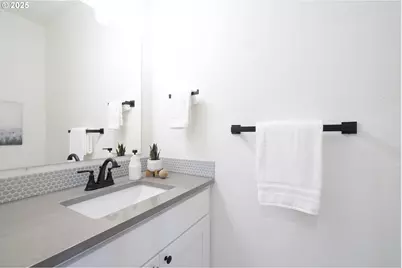 6537 SE Woodstock Blvd, Portland, OR 97206 - Photo 13