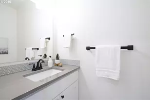 6537 SE Woodstock Blvd, Portland, OR 97206 - Photo 13