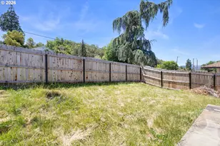 1620 NE Winter St, Roseburg, OR 97470 - Photo 15