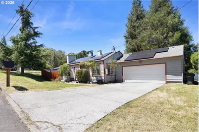 1620 NE Winter St, Roseburg, OR 97470 - Photo 5