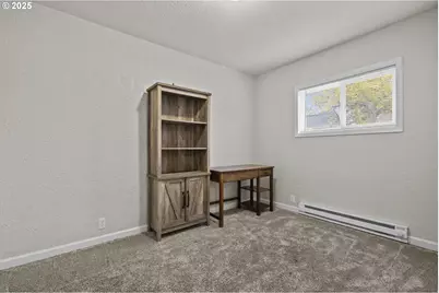 547 Fir St, Woodburn, OR 97071 - Photo 19