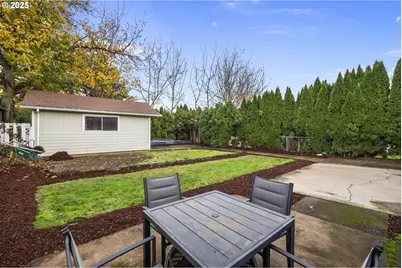 547 Fir St, Woodburn, OR 97071 - Photo 23