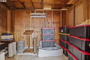 547 Fir St, Woodburn, OR 97071 - Photo 29