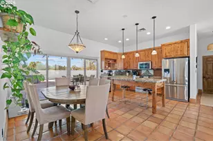 832 E Main St, Hermiston, OR 97838 - Photo 15