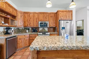 832 E Main St, Hermiston, OR 97838 - Photo 13