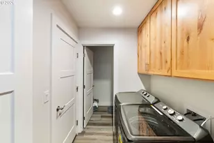 752 Madison St, Coos Bay, OR 97420 - Photo 33