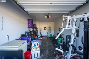 752 Madison St, Coos Bay, OR 97420 - Photo 25