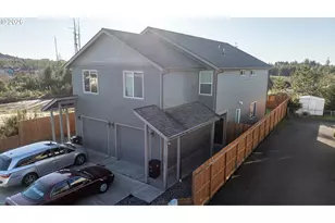 752 Madison St, Coos Bay, OR 97420 - Photo 19