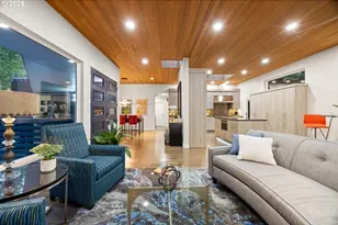 3115 SW Bennington Dr, Portland, OR 97205 - Photo 11