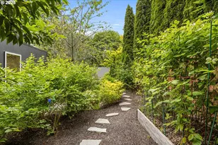 3115 SW Bennington Dr, Portland, OR 97205 - Photo 35