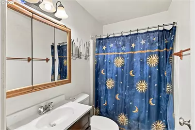 325 1st St SW, Bandon, OR 97411 - Photo 13