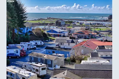 16219 Lower Harbor Rd, Brookings, OR 97415 - Photo 37