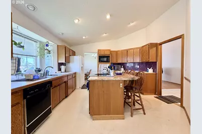 1590 SW Riverhill Dr, Hermiston, OR 97838 - Photo 13