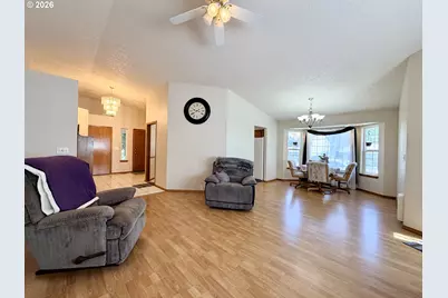 1590 SW Riverhill Dr, Hermiston, OR 97838 - Photo 11