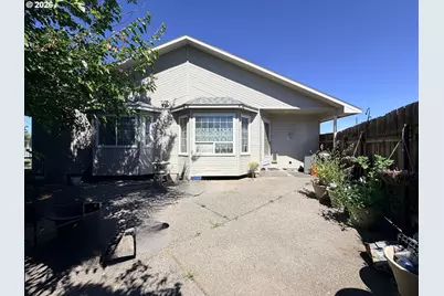 1590 SW Riverhill Dr, Hermiston, OR 97838 - Photo 7