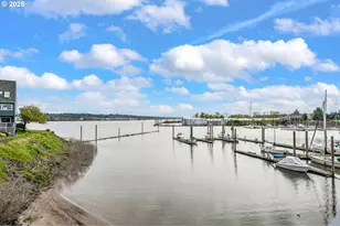 198 N Hayden Bay Dr, Portland, OR 97217 - Photo 25