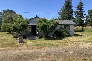 250 Reston Rd, Roseburg, OR 97471 - Photo 1