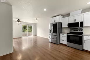 519 NE 2nd St, Battle Ground, WA 98604 - Photo 3
