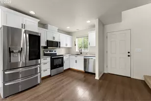 519 NE 2nd St, Battle Ground, WA 98604 - Photo 5