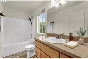 519 NE 2nd St, Battle Ground, WA 98604 - Photo 15