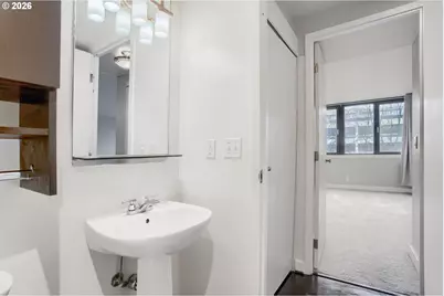111 SW Harrison St #4G, Portland, OR 97201 - Photo 13