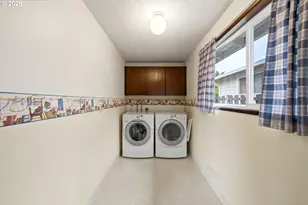 20350 SW Madeline Pl, Beaverton, OR 97078 - Photo 21