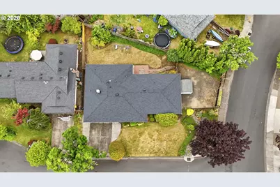 20350 SW Madeline Pl, Beaverton, OR 97078 - Photo 33