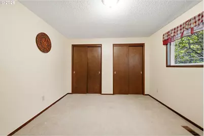 20350 SW Madeline Pl, Beaverton, OR 97078 - Photo 11