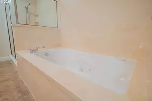 278 Rockridge Ct, Eugene, OR 97405 - Photo 19