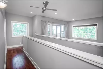 278 Rockridge Ct, Eugene, OR 97405 - Photo 3