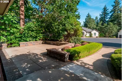 278 Rockridge Ct, Eugene, OR 97405 - Photo 35