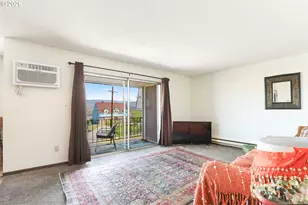 1622 E 9th St, The Dalles, OR 97058 - Photo 5