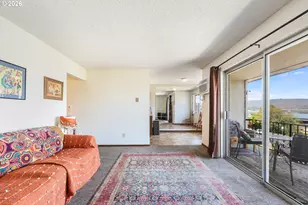1622 E 9th St, The Dalles, OR 97058 - Photo 7
