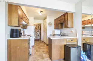 1622 E 9th St, The Dalles, OR 97058 - Photo 11