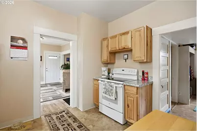 1117 E 9th St, The Dalles, OR 97058 - Photo 11