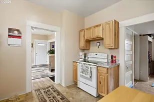 1117 E 9th St, The Dalles, OR 97058 - Photo 11