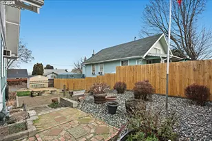 1117 E 9th St, The Dalles, OR 97058 - Photo 39