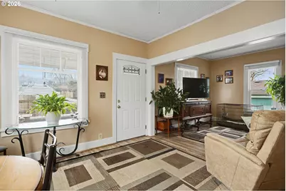 1117 E 9th St, The Dalles, OR 97058 - Photo 5