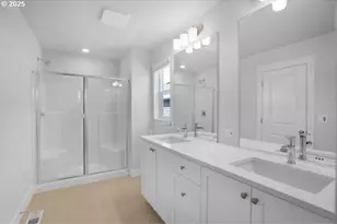 7773 NW Eleanor Ave, Portland, OR 97229 - Photo 7