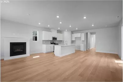 7773 NW Eleanor Ave, Portland, OR 97229 - Photo 5