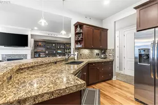 707 N Hayden Island Dr, Portland, OR 97217 - Photo 11