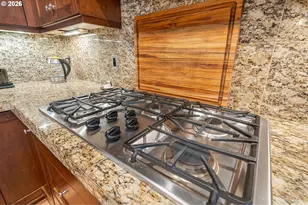 707 N Hayden Island Dr, Portland, OR 97217 - Photo 13