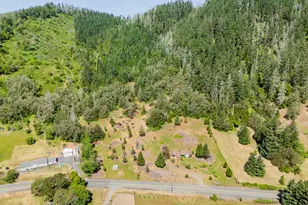 3707 Willis Creek Rd, Winston, OR 97496 - Photo 9