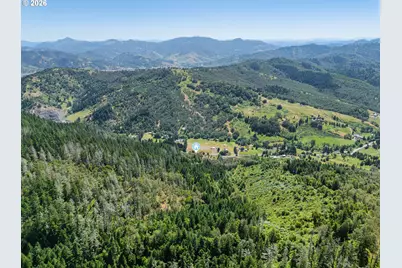 3707 Willis Creek Rd, Winston, OR 97496 - Photo 13