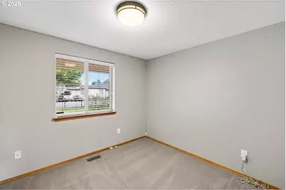 217 SE 90th Ave, Portland, OR 97216 - Photo 17