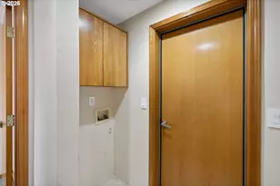 217 SE 90th Ave, Portland, OR 97216 - Photo 21