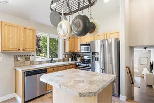 652 Sitka Deer Ct NW, Salem, OR 97306 - Photo 9