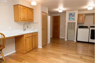 327 Southridge Dr, Florence, OR 97439 - Photo 27