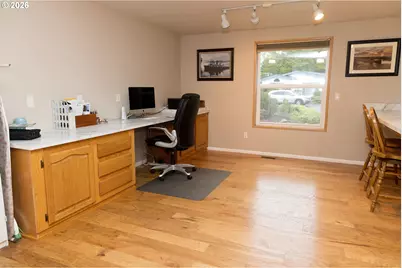 327 Southridge Dr, Florence, OR 97439 - Photo 25